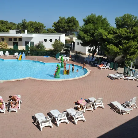 Tatil parkı Villaggio Lunga 3*