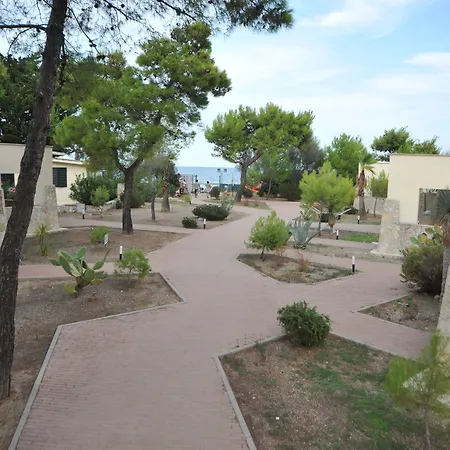 Villaggio Lunga 3* Vieste