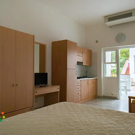 Villaggio Lunga Βιέστε