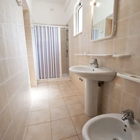 Villaggio Lunga 홀리데이파크 3*