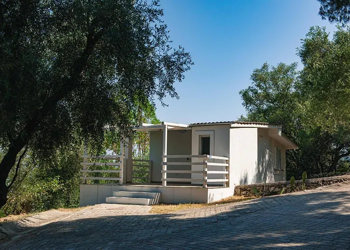 Villaggio Lunga Aldeamento Turístico 3*