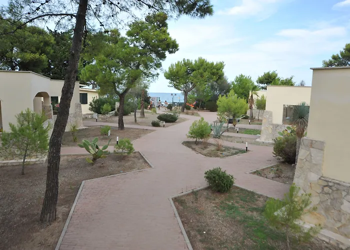 Villaggio Lunga 3* Vieste