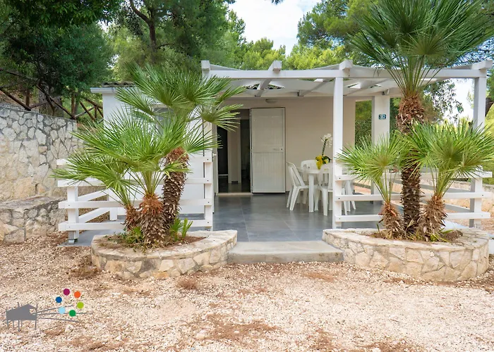 Aldeamento Turístico Villaggio Lunga 3*