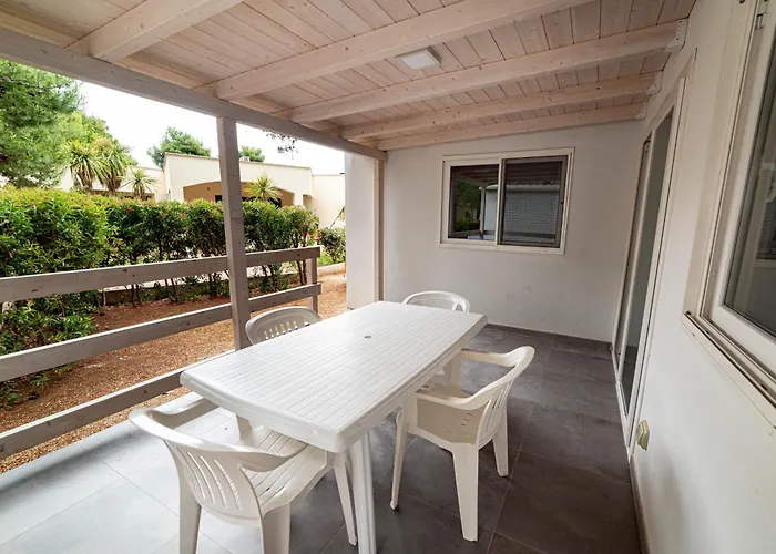 Aldeamento Turístico Villaggio Lunga 3*